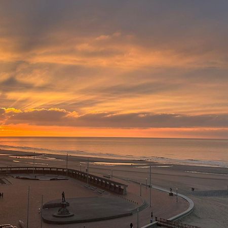 Genieten aan de Belgische kust met zalig zeezicht De Haan Buitenkant foto