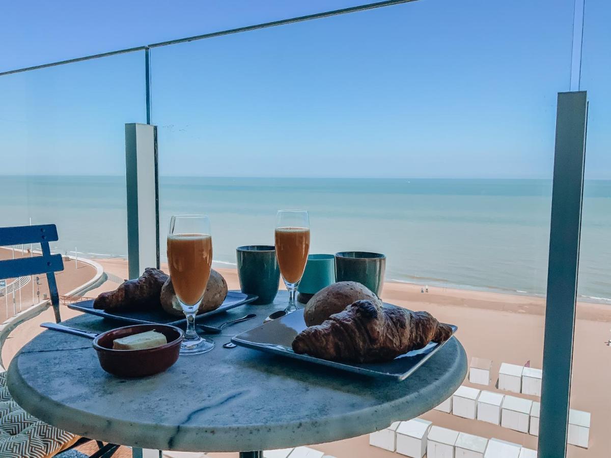 Genieten aan de Belgische kust met zalig zeezicht De Haan Buitenkant foto
